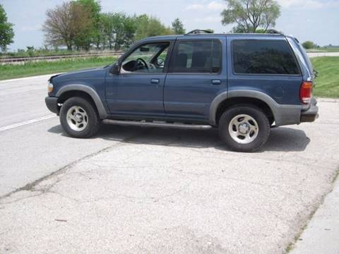 2000 Ford Explorer for sale at BEST CAR MARKET INC in Mc Lean IL
